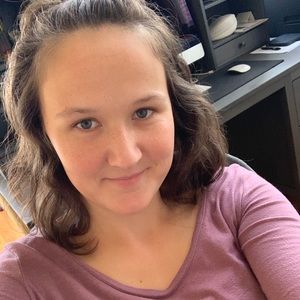 Meet your Posher, Lena